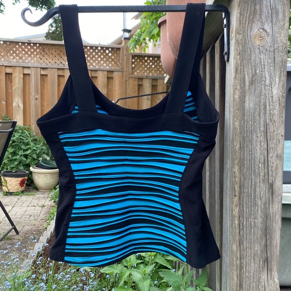 Y2K ocean tank top - Picture 2 of 4